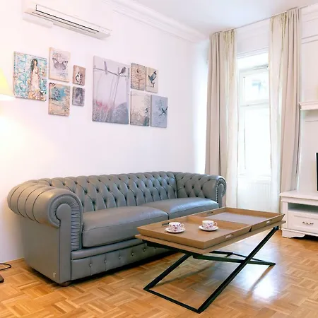 Pearl Apartment