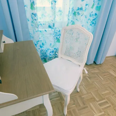 Pearl Apartment